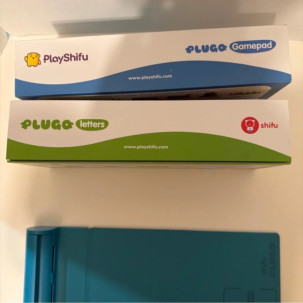Lot of 2‎ PlayShifu Plugo Mat & Plugo Letters, an AR-powered word-building kit